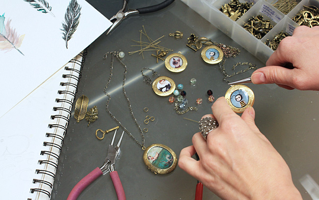 making-lockets